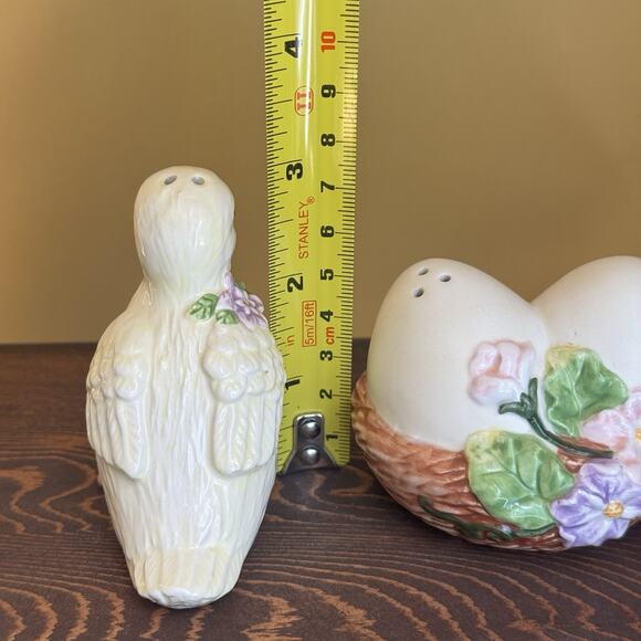VTG Avon Easter Salt Pepper Shakers Spring Duck Eggs Nest Floral Ceramic EUC - Picture 6 of 15